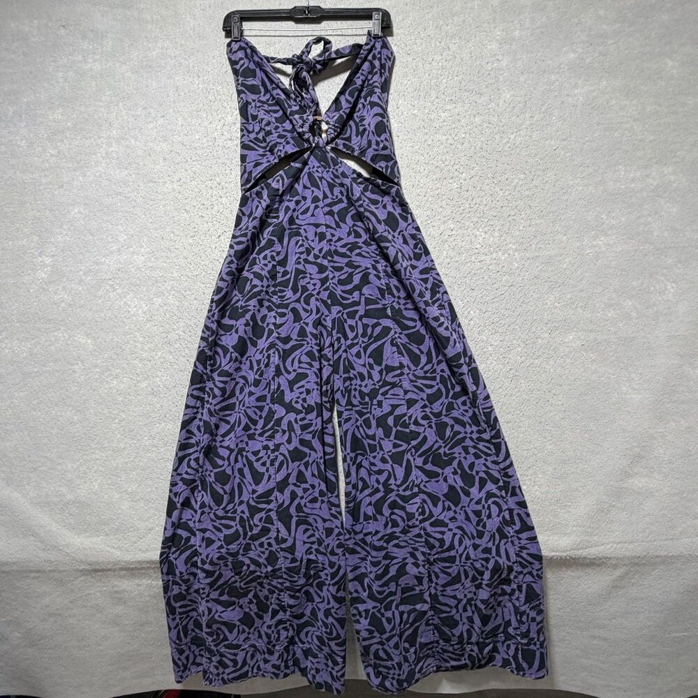 Free People Kira Wide Leg Halter Jumpsuit Abstract Print O-Ring Cutout Sz Medium